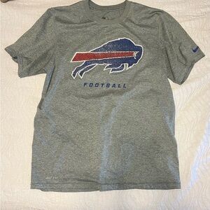 Nike Gray Buffalo Football Graphic Tee Size Medium